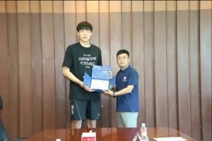 体教融合再结硕果，十位球员高校深造！