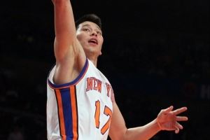 韦德：林疯狂让养伤的安东尼坐不住&提前复出 “让开 该我了”