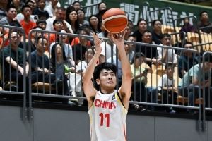 媒体人：照这个速度 张博源上半学期获得的NCAAoffer上双也不意外