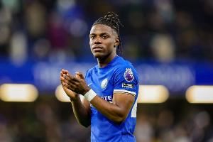 马雷斯卡：我们在帮助拉维亚摆脱伤病，像里斯-詹姆斯一样变健康