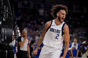 赛季首次缺阵！基德：莱夫利因右膝挫伤将缺席与雷霆的比赛