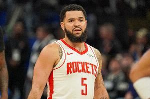 范弗里特：不是有KD就能迈向冠军 我们显然不是必定夺冠的宇宙队